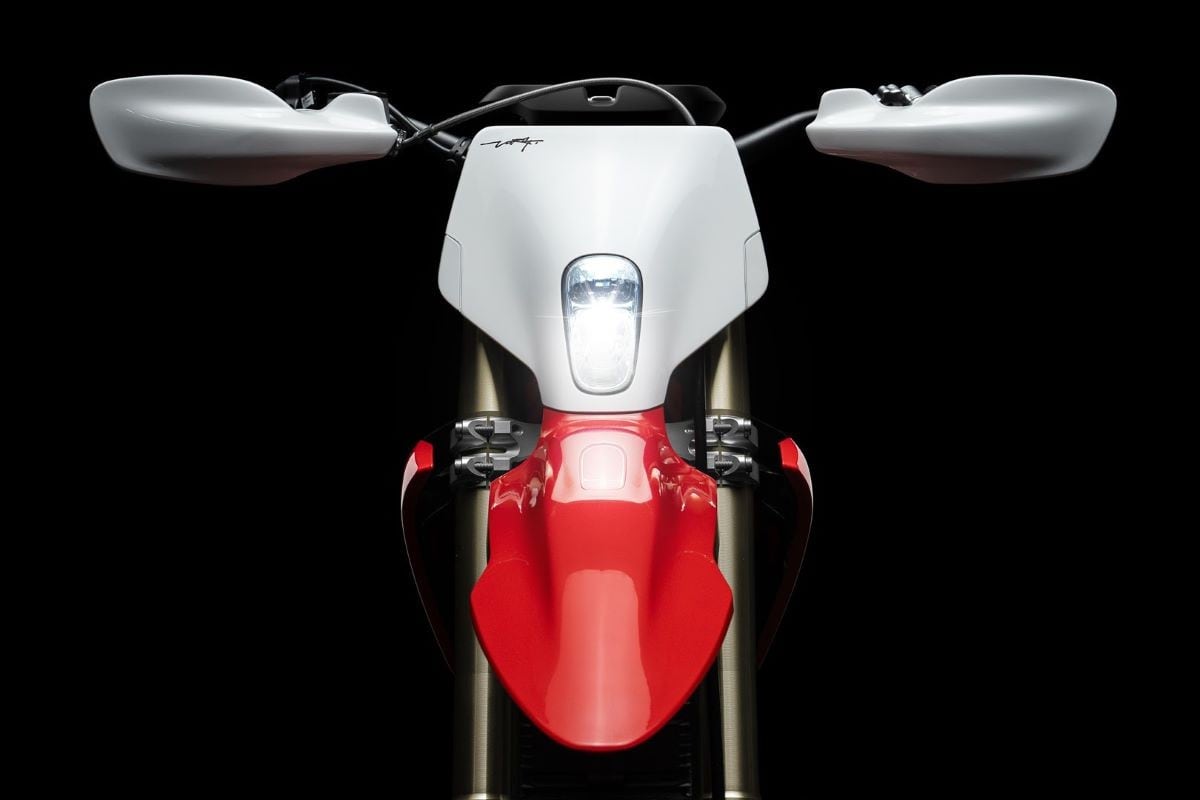 Stark Future VARG EX, l'elettrica enduro esageratamente bella e potente